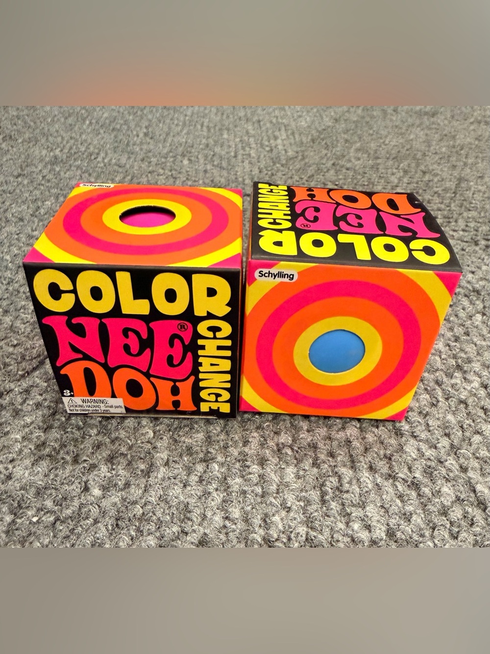 Color Change lot of 2  NeeDoh Change Toy - Bright Pink & Orange
